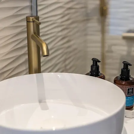 6622 Luxury With Shared Pool 干尼亞