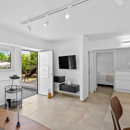 6622 Luxury With Shared Pool * 干尼亞